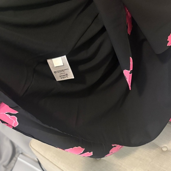 Alfani Black belted wrap Dress with Pink Floral Design 8 - Picture 7 of 7